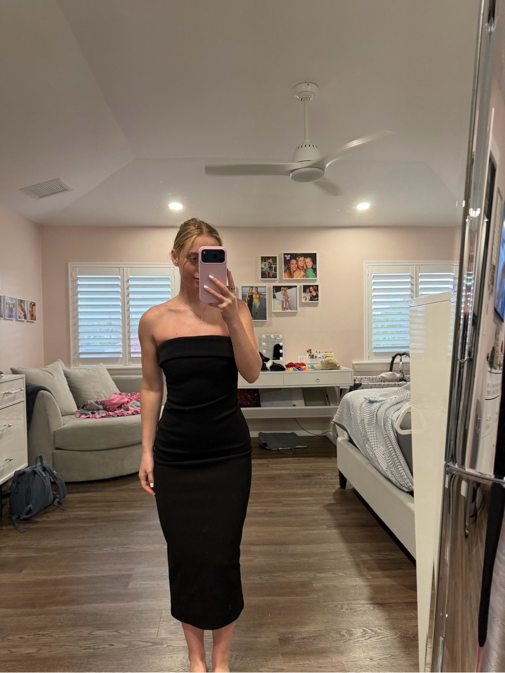 Aritiza FigureKnit Eyecatcher Dress in Black